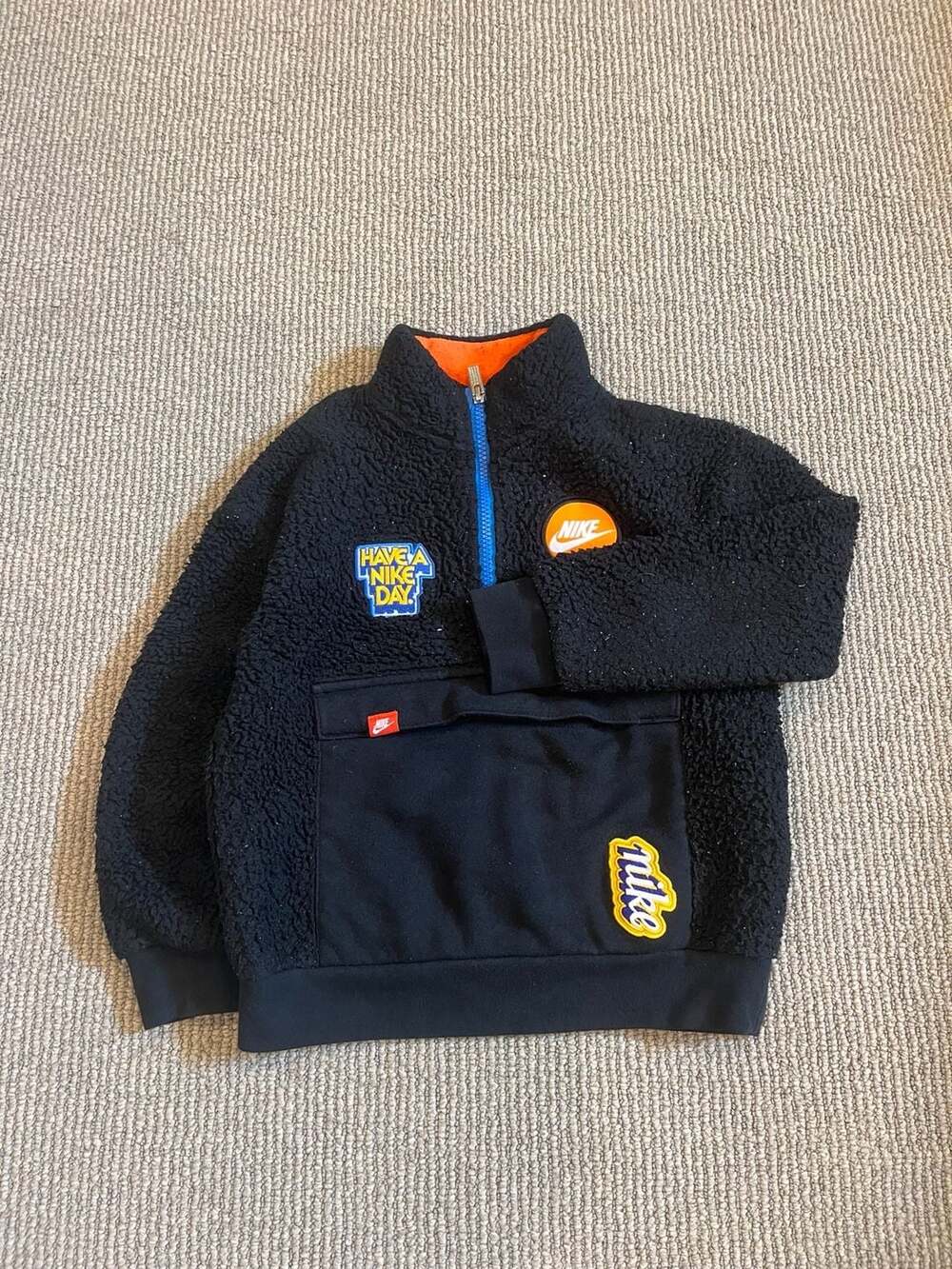 Nike Boys Black Sherpa 1/2 Zip Pullover Sweatshirt Size 6 (5-6 Yrs) - Picture 2 of 8